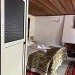 Penzion Kujtimi 3*