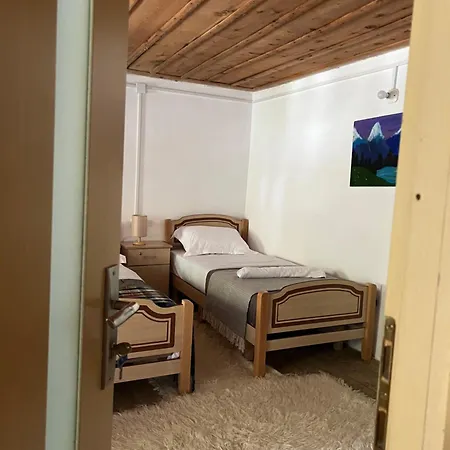 Kujtimi 3* Тети