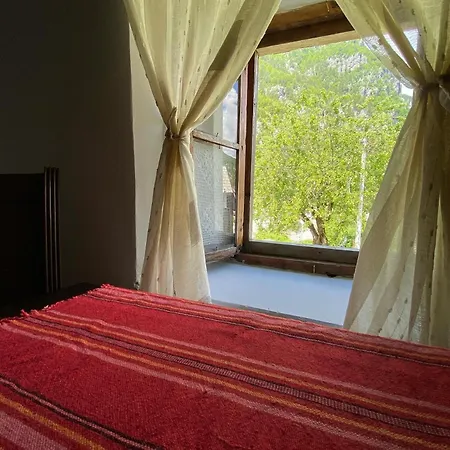 Guest house Kujtimi Theth